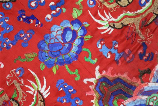 A Chinese embroidered silk dragon robe, early 20th century